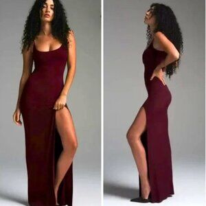 SOLD 🏷️NWT SKIMS Soft Lounge Cami Plunge Long Dress - Bordeaux XS